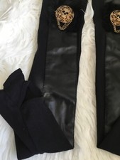 GOTHIC ARMSTULPEN mit Napa Leder und Applikation Ketten in Gold