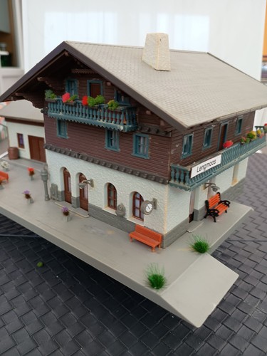 Eisenbahn modellbau bahnhof - modellbau,