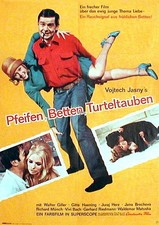 Vivi Bach in PFEIFEN, BETTEN