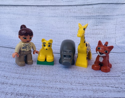 Lego duplo zoo keeper - zoo,