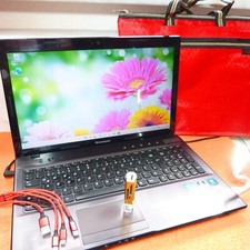 Lenovo Z570 ROT 15 Zoll METALL