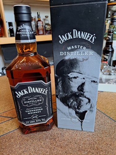 Jack daniel master distiller - jack,