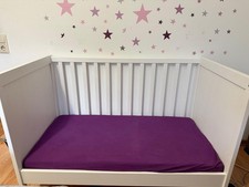 Ich verkaufe das Bett von IKEA