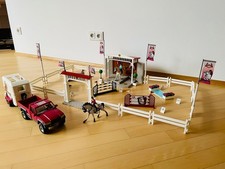 1 x Schleich Großes Reitturnier mit Pick-up und Pferdeanhänger  Nr. 72105