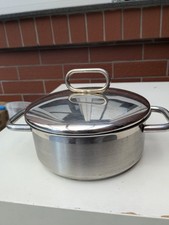 Gourmet Edelstahl Kochtopf 16cm ca 1L. mit Stahldeckel.