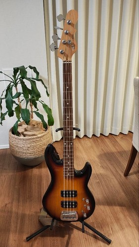 2000 tribute series bass - series,