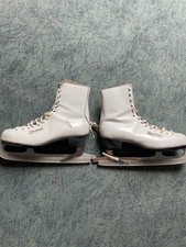 Damen Schlittschuhe Größe 43