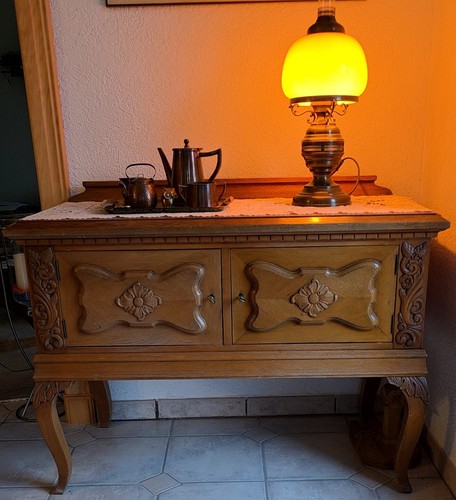 Sideboard aus massivem
