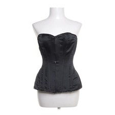 Revanche de la Femme, Korsett