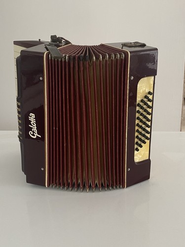 Galotta akkordeon bässe ca - 32,