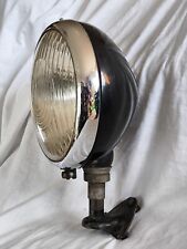 Großer alter Scheinwerfer