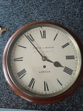 Englische Wand-Regulator-Uhr