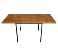 60er 70er Jahre Nussbaum Tisch