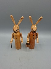 2 alte Holz Osterhasen