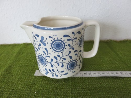 Alter milchkrug krug - milchkrug, weiß