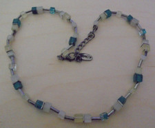 Bonita Halskette grün/mehrfarbig aus Glaswürfel gestempelt/signiert Nr.1563