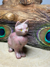 Magische Katze aus Rhodonit