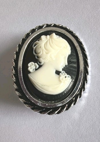 Vintage brosche kamee weiß - brosche,