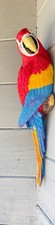 Papagei Ara Gartenfigur Farbe
