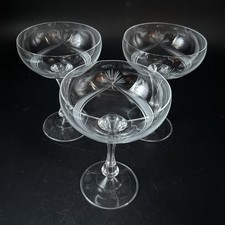 Elegante Kristall Sektschalen