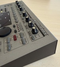 Roland MC-303 Groovebox im Top