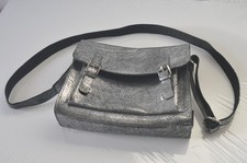Silberne Jost Tasche Damen 28 x 22 x 7 cm Gurt verstellbar Taschen aussen/innen