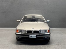 1:18 OTTO mobile BMW 750iL E38 James Bond Aspen Silber OT952 OVP