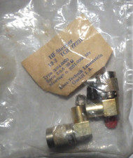 2 Stk.  TNC-Winkelstecker  lötbar neu