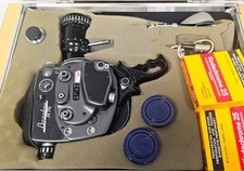 Alte Filmkamera Beaulieu R16 16-mm mit Zubehör und Koffer  (XY 215)