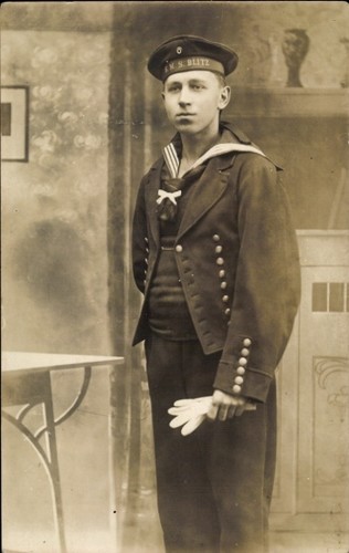 Foto marinesoldat in - foto, ak