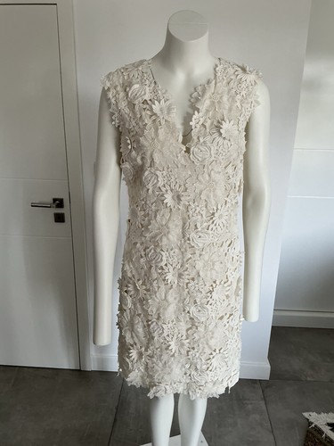 Blumenspitzenkleid von tory - blumenspitzenkleid,