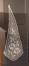 Klöppelspitze Nadelspitze alt antik VIntage mit Blumen Dreieck 20,5 x 7,5 cm