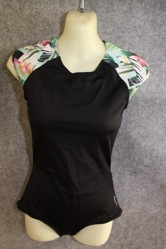 Sportlicher schwimmanzug - sportlicher,