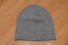 Wunderschöne, graue Kaschmir-Mütze für Damen von Christian Berg NEU!