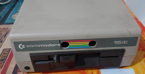 Commodore diskettenlaufwerk - commodore,