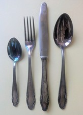 altes Tafelbesteck, 90