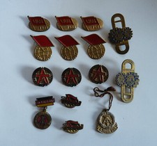 15  DDR Abzeichen  u.a.  1.Mai