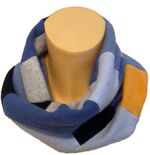 LEAVE YOUR HAT ON  Loop Schal