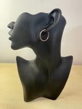 Schöne Creolen / Ohrringe aus