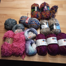 700 gr. Wolle Wollpaket Stricken Häkeln  *** Alle NEU***  m. Banderole