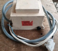 Sicherheitstrafo Halogenlampe 200VA IP44