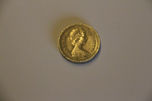 Pfund one pound 1983 queen - 1,