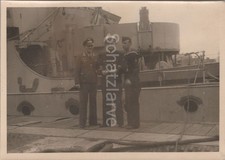 Foto, Kriegsmarine, Vorpostenboot Hirsch, Am Pier (MJ-46)1025