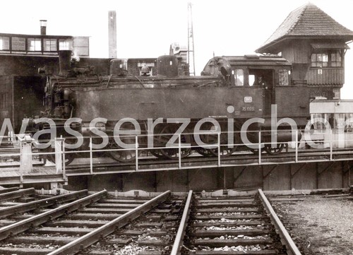 Foto dampflok 75025 - 75025, bw