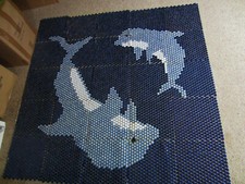  glasiertes Knopf Mosaik,spielende Delphine,Fliesenbild 1,60x1,60 m  Bild Delfin