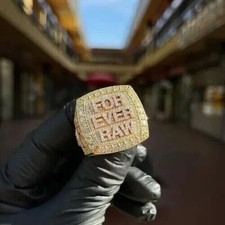 NEU Herren 2 Karat Rundschliff