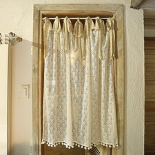 Spitzenleere Vorhänge