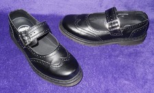 Shoezuu Schnallenschuhe Mary Janes Brogue Budapester Lochmuster VEGAN schwarz 41