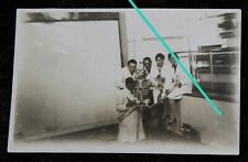 Medizin Studenten mit Skelett