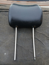 Kopfstütze hinten M-B Tex